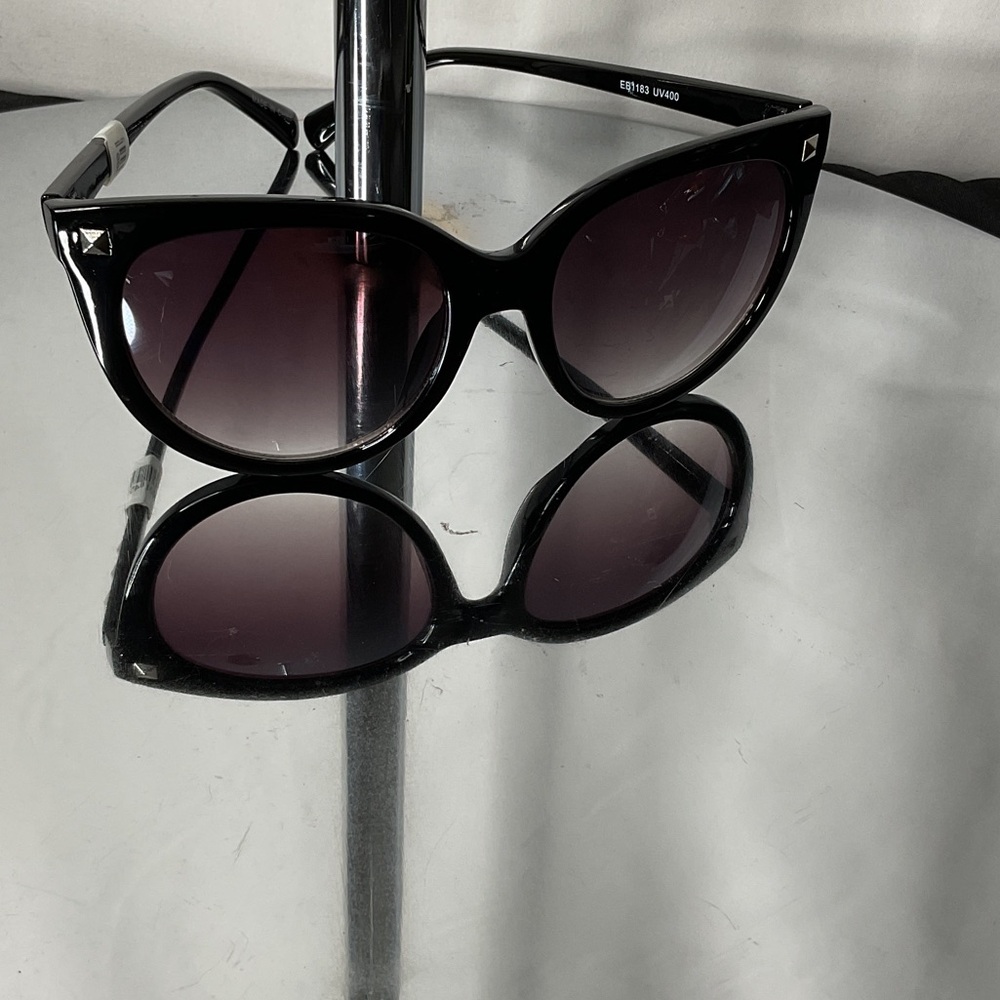 Black Cat-Eye Sunglasses